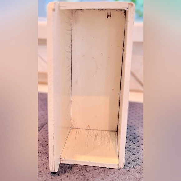 SHABBY CHIC Wooden Vintage Ivory Chippy Painted Desk Organizer Wood Box Mail Bin - Picture 8 of 13